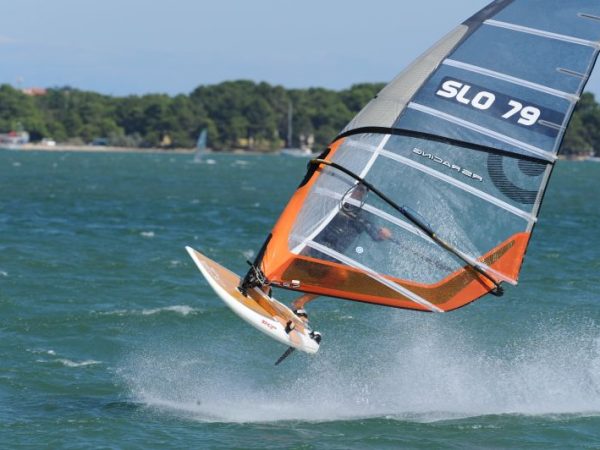 Windsurfing Pomer