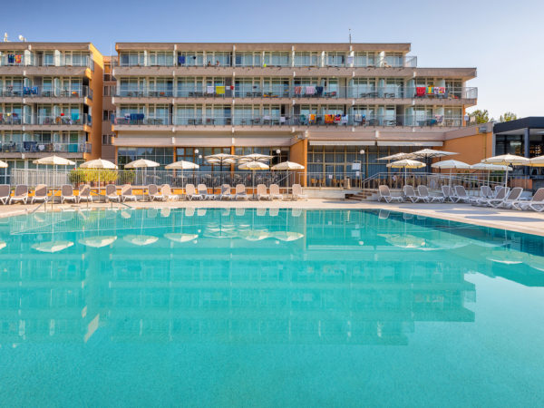 Arena Hotel Holiday