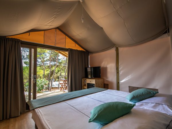 Arena One 99 Glamping