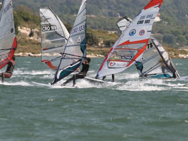 Windsurfing Pomer