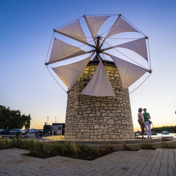 Le moulin « malin », symbole de Medulin et gardien de son port