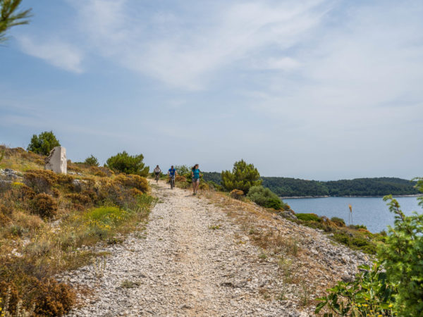 133 – Le sentier des points de vue Gornji Kamenjak