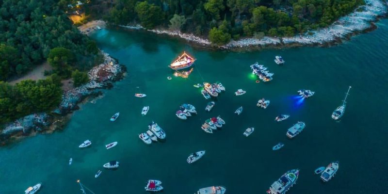 Klapa u Portiću